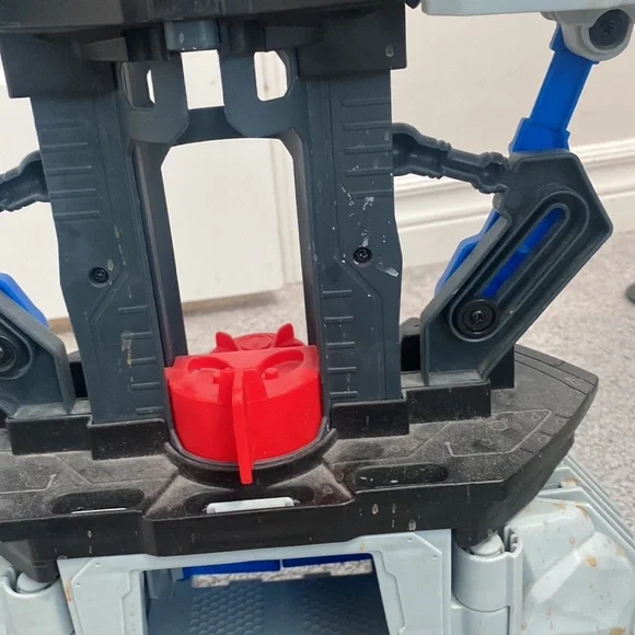 Batman bat tower - Picture 6 of 6